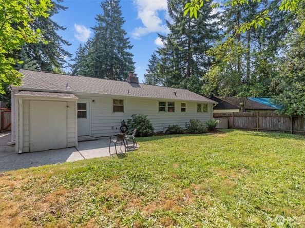 13523 23rd Place NE, Seattle WA 98125