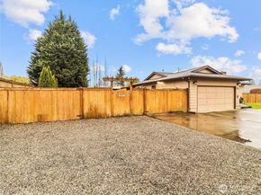 302 1st Avenue E, Pacific WA 98047