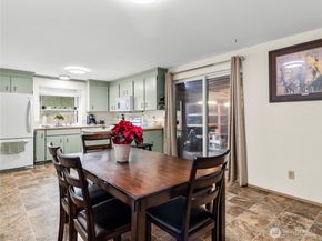 302 1st Avenue E, Pacific WA 98047