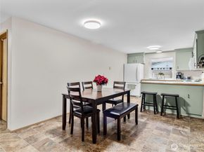 302 1st Avenue E, Pacific WA 98047