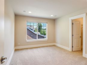 5120 NE 9th Place, Renton WA 98059