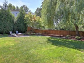 5120 NE 9th Place, Renton WA 98059
