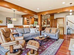 1607 Lyons Avenue NE, Renton WA 98059