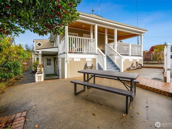 3112 Tulalip Avenue 1&2, Everett WA 98201