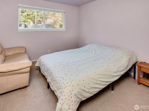 15035 NE 16th Street, Bellevue WA 98007