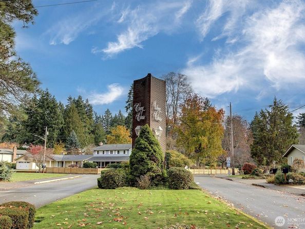 15035 NE 16th Street, Bellevue WA 98007