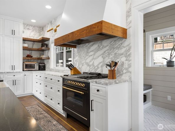 312 Prospect Street, Seattle WA 98109