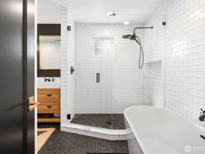 312 Prospect Street, Seattle WA 98109