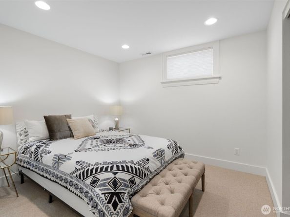 312 Prospect Street, Seattle WA 98109