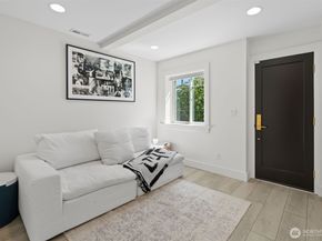 312 Prospect Street, Seattle WA 98109