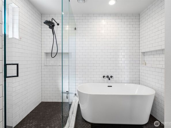 312 Prospect Street, Seattle WA 98109