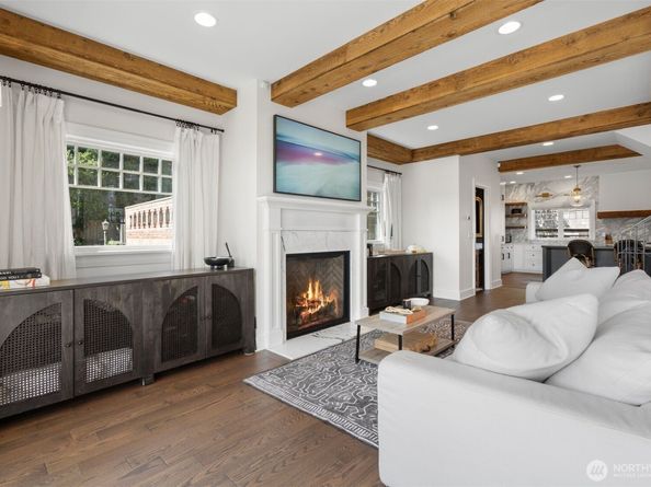 312 Prospect Street, Seattle WA 98109