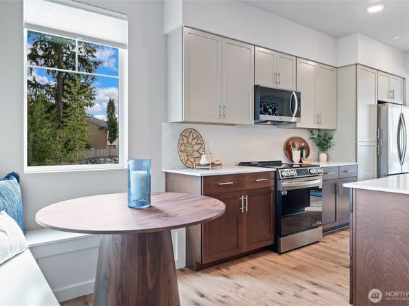 14424 Madison Way E3, Lynnwood WA 98087