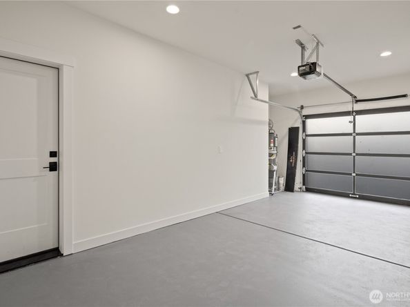 3415 48th Avenue SW, Seattle WA 98116