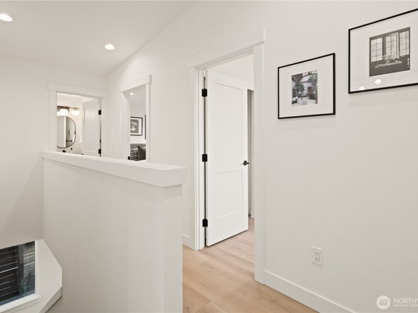 3415 48th Avenue SW, Seattle WA 98116