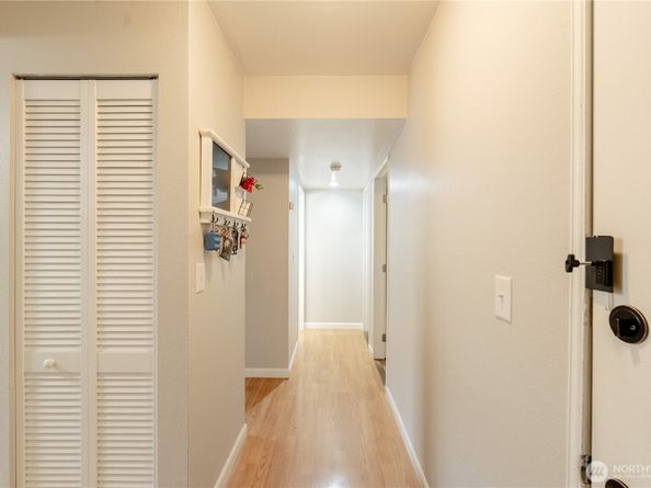 323 75th Street SE A14, Everett WA 98203