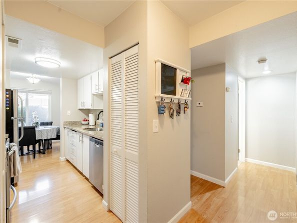 323 75th Street SE A14, Everett WA 98203