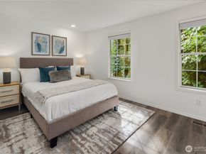 10215 NE 129th Lane, Kirkland WA 98034