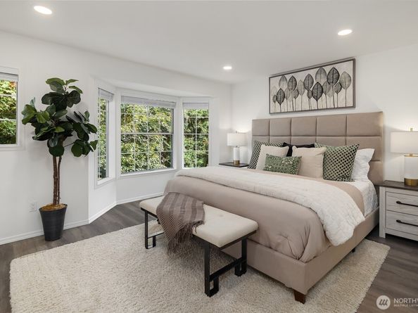 10215 NE 129th Lane, Kirkland WA 98034