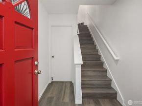 10215 NE 129th Lane, Kirkland WA 98034