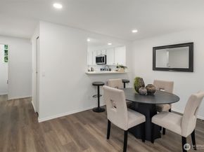 10215 NE 129th Lane, Kirkland WA 98034