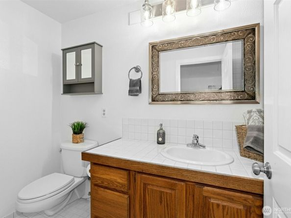 18901 61 Avenue NE, Kenmore WA 98028