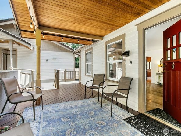 18901 61 Avenue NE, Kenmore WA 98028