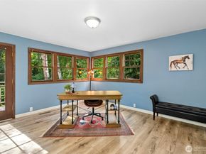 18901 61 Avenue NE, Kenmore WA 98028