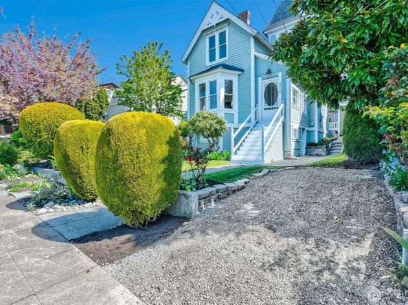 2016 14th Avenue W, Seattle WA 98119