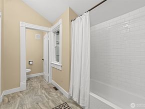 2016 14th Avenue W, Seattle WA 98119