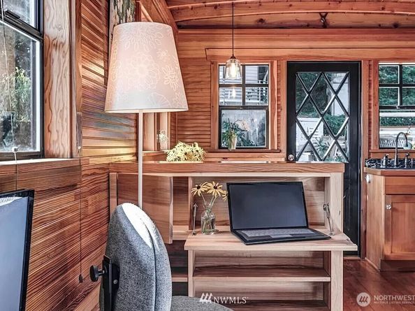 3304 Fuhrman Avenue E 10, Seattle WA 98102