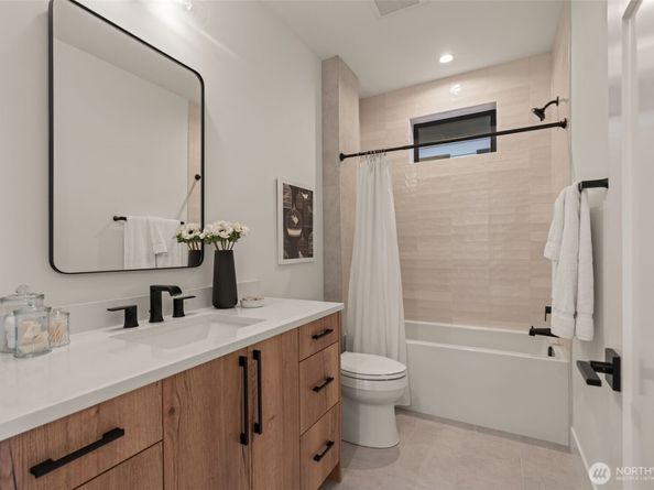 8005 131st Place NE, Kirkland WA 98033