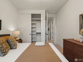 8005 131st Place NE, Kirkland WA 98033