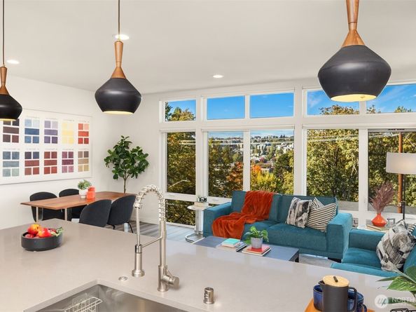 3856 21st Avenue SW, Seattle WA 98106