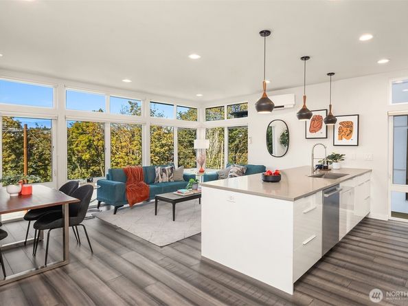 3856 21st Avenue SW, Seattle WA 98106