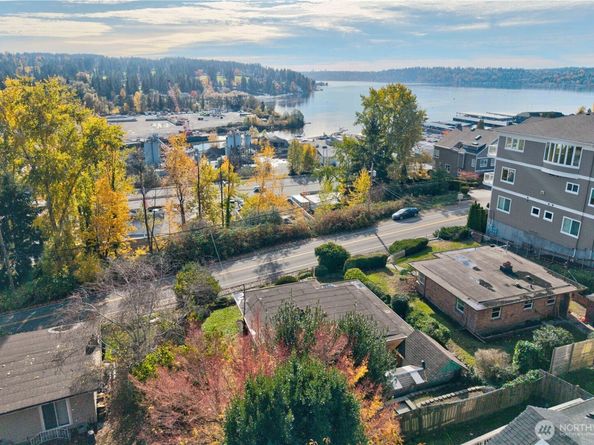 6416 NE 181st Street, Kenmore WA 98028