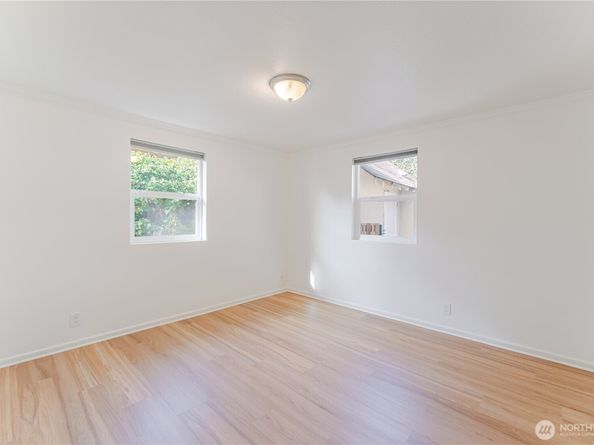 6416 NE 181st Street, Kenmore WA 98028