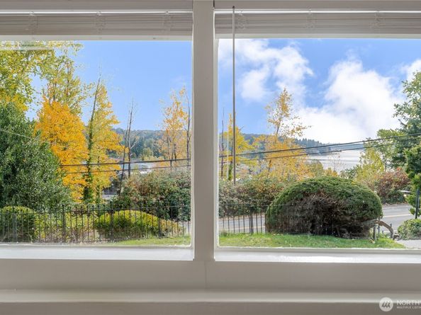 6416 NE 181st Street, Kenmore WA 98028