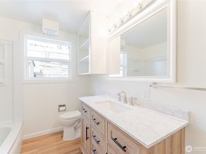 6416 NE 181st Street, Kenmore WA 98028