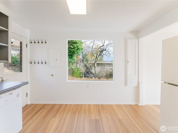 6416 NE 181st Street, Kenmore WA 98028