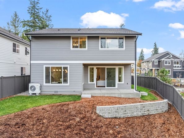 21418 116th Place SE, Kent WA 98031