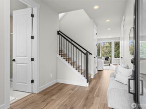 21418 116th Place SE, Kent WA 98031