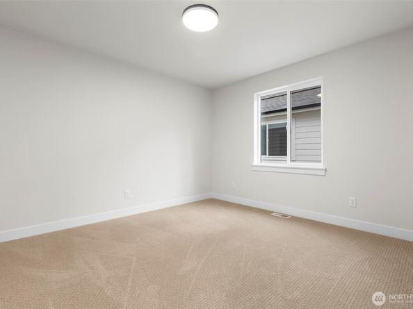 21418 116th Place SE, Kent WA 98031