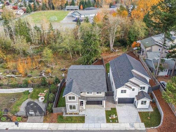21418 116th Place SE, Kent WA 98031