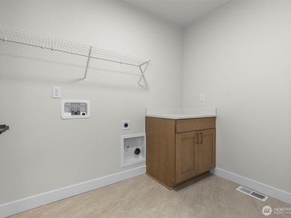 21418 116th Place SE, Kent WA 98031