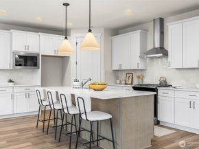 21418 116th Place SE, Kent WA 98031