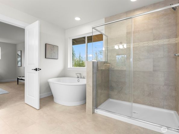 21418 116th Place SE, Kent WA 98031