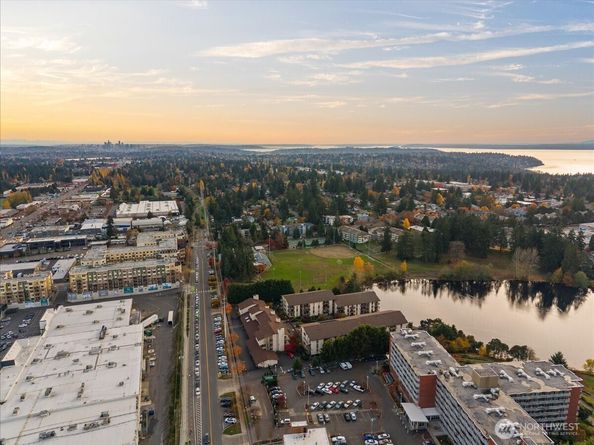 13201 Linden Avenue North 310A, Seattle WA 98133