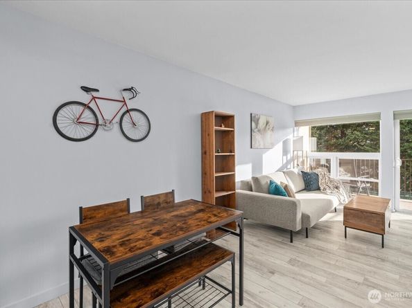 13201 Linden Avenue North 310A, Seattle WA 98133