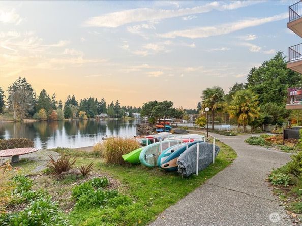 13201 Linden Avenue North 310A, Seattle WA 98133